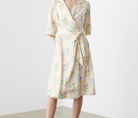 Long-Sleeved Dresses with High Purchase Rates for Spring