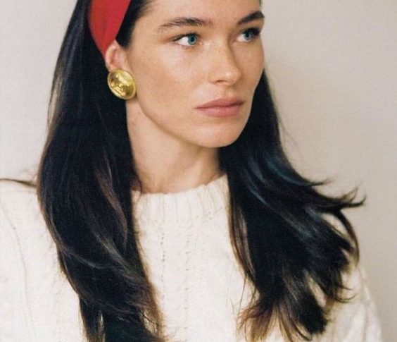 Trendy Chunky Headbands for a Luxuriously Preppy Outfit
